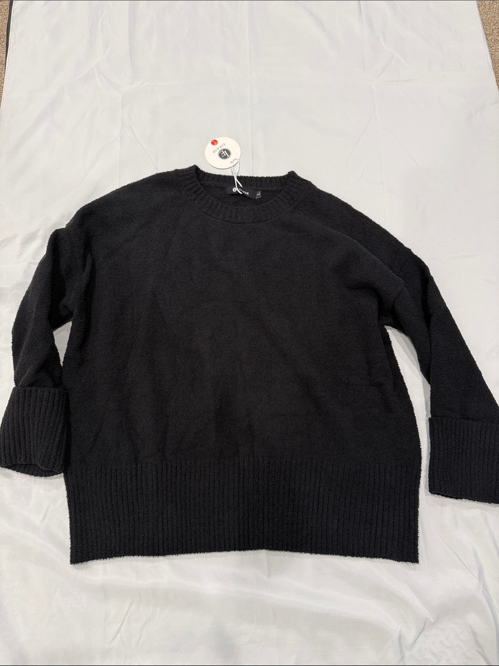 NWT Logene Crew Neck Fuzzy Cozy Sweater—Black—Large